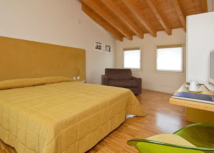 Stile Libero 4*